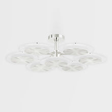 Load image into Gallery viewer, Topaz LED Chandelier in Detail.
