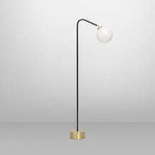 Load image into Gallery viewer, Oscar Floor Lamp in Detail.
