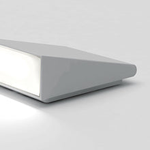 Load image into Gallery viewer, Cuneo Outdoor LED Wall/Floor Lamp in Detail.
