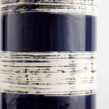 Load image into Gallery viewer, Bristle Brush Table Lamp in Detail.
