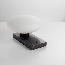 Load image into Gallery viewer, Lantana Table Lamp in Detail.
