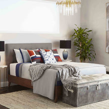 Load image into Gallery viewer, Quebec Pendant Light in living room.
