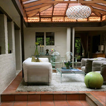 Load image into Gallery viewer, Kina Pendant Light in living room.
