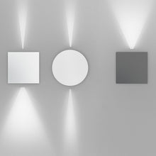 Load image into Gallery viewer, Effetto Round Outdoor LED Wall Light in Detail.
