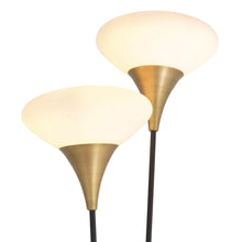 Load image into Gallery viewer, Duco Floor Lamp in Detail.
