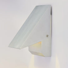 Load image into Gallery viewer, Alumilux Tilt Outdoor LED Wall Light in Detail.
