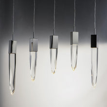Load image into Gallery viewer, Quartz LED Linear Pendant Light in Detail.
