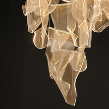 Load image into Gallery viewer, Rinkle LED Multi Light Pendant Light in Detail.
