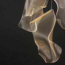 Load image into Gallery viewer, Rinkle LED Multi Light Pendant Light in Detail.
