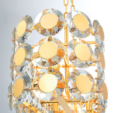Load image into Gallery viewer, Perrene Linear Pendant Light in Detail.
