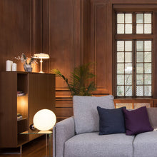 Load image into Gallery viewer, Copycat LED Table Lamp In Room
