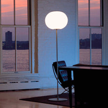 Load image into Gallery viewer, Glo-Ball F Floor Lamp In Use
