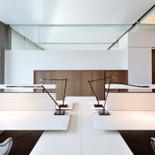 Load image into Gallery viewer, Kelvin LED Table Lamp In Office
