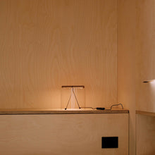 Load image into Gallery viewer, To-Tie LED Table Lamp in Detail.
