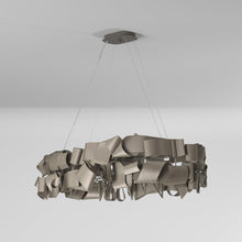 Load image into Gallery viewer, Delfina Chandelier in Detail.
