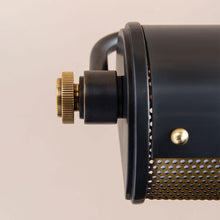 Load image into Gallery viewer, Gaines Picture Light in Detail.
