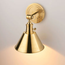 Load image into Gallery viewer, Garden City Wall Light in Detail.
