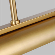 Load image into Gallery viewer, Carson Modern LED Linear Pendant Light in Detail.
