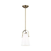 Load image into Gallery viewer, Hazel Pendant Light in Detail.
