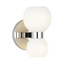 Load image into Gallery viewer, Londyn LED Wall Light in Detail.
