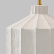 Load image into Gallery viewer, Veneto LED Table Lamp in Detail.
