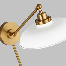 Load image into Gallery viewer, Wellfleet Wide Wall Light in Detail.
