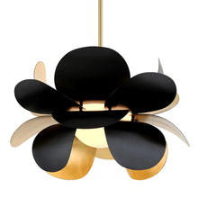 Load image into Gallery viewer, Ginger Pendant Light in Detail.
