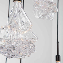 Load image into Gallery viewer, Blossom LED Linear Multi Light Pendant Light in Detail.
