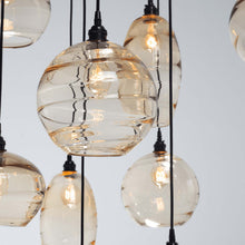 Load image into Gallery viewer, Misto Linear Pendant Light in Detail.
