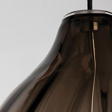 Load image into Gallery viewer, Harper Pendant Light in Detail.

