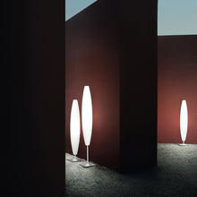 Load image into Gallery viewer, Havana Outdoor Floor Lamp - Additional image.
