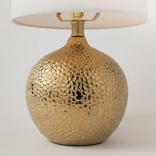 Load image into Gallery viewer, Heather Table Lamp Detail.
