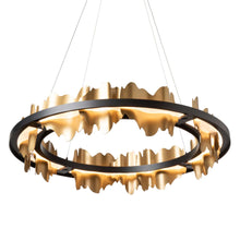 Load image into Gallery viewer, Hildene Circular LED Pendant Light in Detail.
