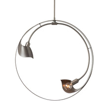 Load image into Gallery viewer, Orion Pendant Light in Detail.
