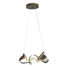 Load image into Gallery viewer, Zephyr LED Pendant Light in Detail.
