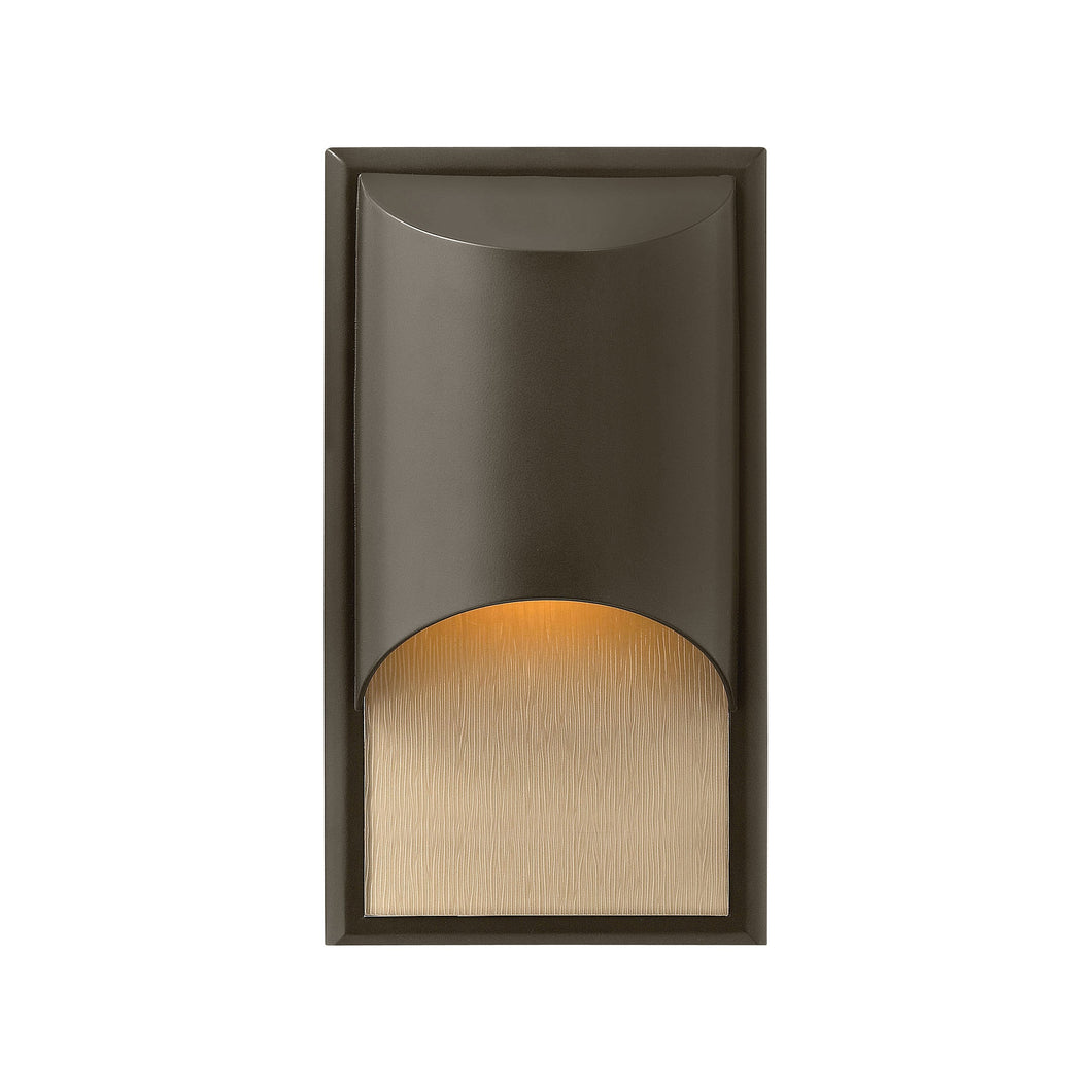 Cascade Outside Area Wall Light in Small/Bronze.