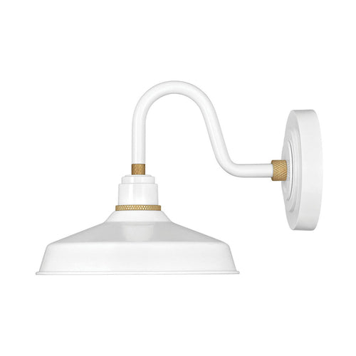 Foundry Outside Area Barn Wall Light in Gloss White.