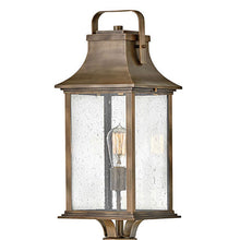 Load image into Gallery viewer, Grant Outside Area Post Lantern Light in Detail.
