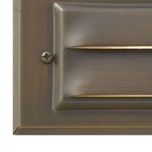 Load image into Gallery viewer, Hardy Island Horizontal Led Deck Light in Detail.
