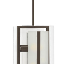 Load image into Gallery viewer, Lattitude Pendant Light in Detail.
