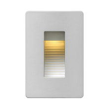 Load image into Gallery viewer, Luna Led Step Light in Vertical/Titanium.
