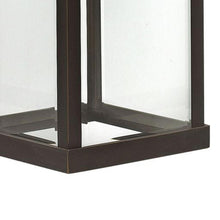 Load image into Gallery viewer, Manhatten Outside Area Wall Light in Detail.

