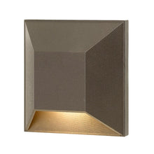 Load image into Gallery viewer, Nuvi Square LED Deck Light in Detail.
