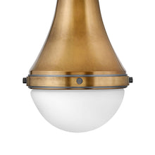 Load image into Gallery viewer, Oliver Pendant Light in Detail.
