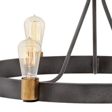 Load image into Gallery viewer, Silas Chandelier in Detail.
