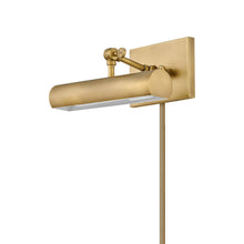 Load image into Gallery viewer, Stokes Wall Light in Detail.
