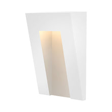 Load image into Gallery viewer, Taper LED Step Light in Detail.
