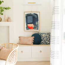 Load image into Gallery viewer, Holly Picture Light in living room.
