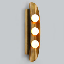 Load image into Gallery viewer, Hopper Wall Light in Detail.
