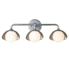 Load image into Gallery viewer, Brooklyn Vanity Wall Light in Detail.
